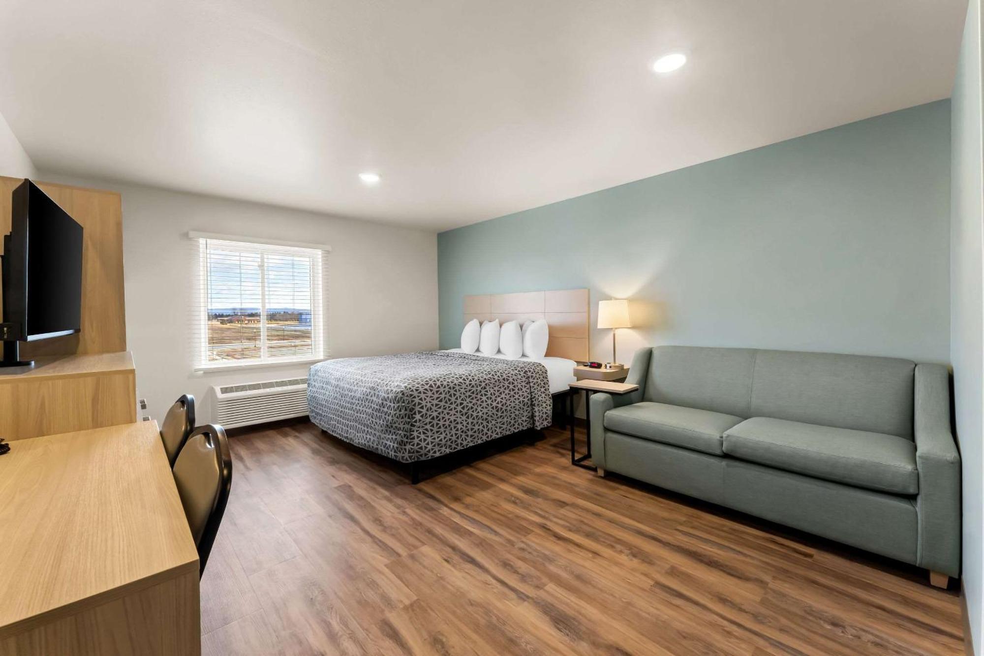 Woodspring Suites Easton Nazareth Exterior photo